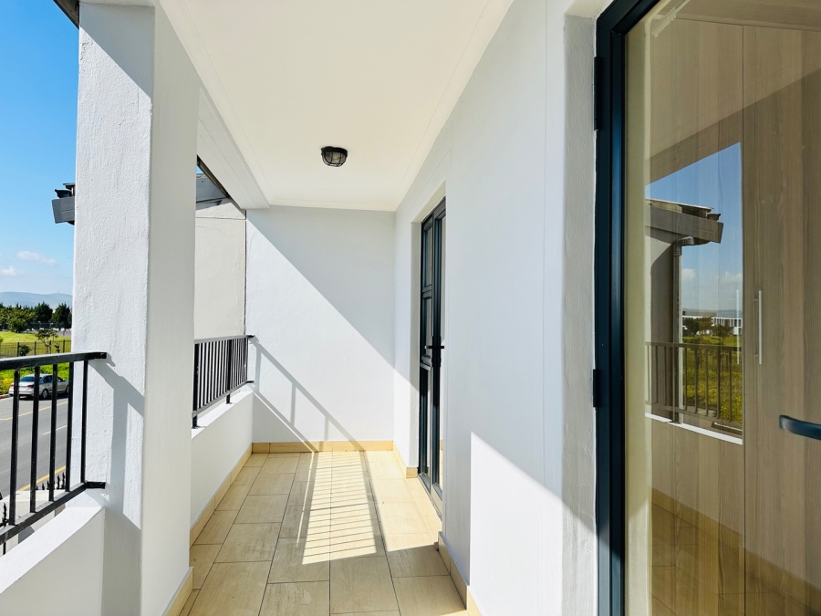 2 Bedroom Property for Sale in Parklands North Western Cape